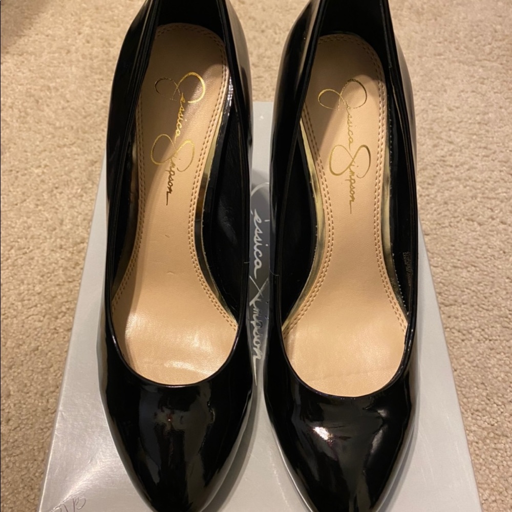 NWOT Jessica Simpson Black Patent Heels 8.5